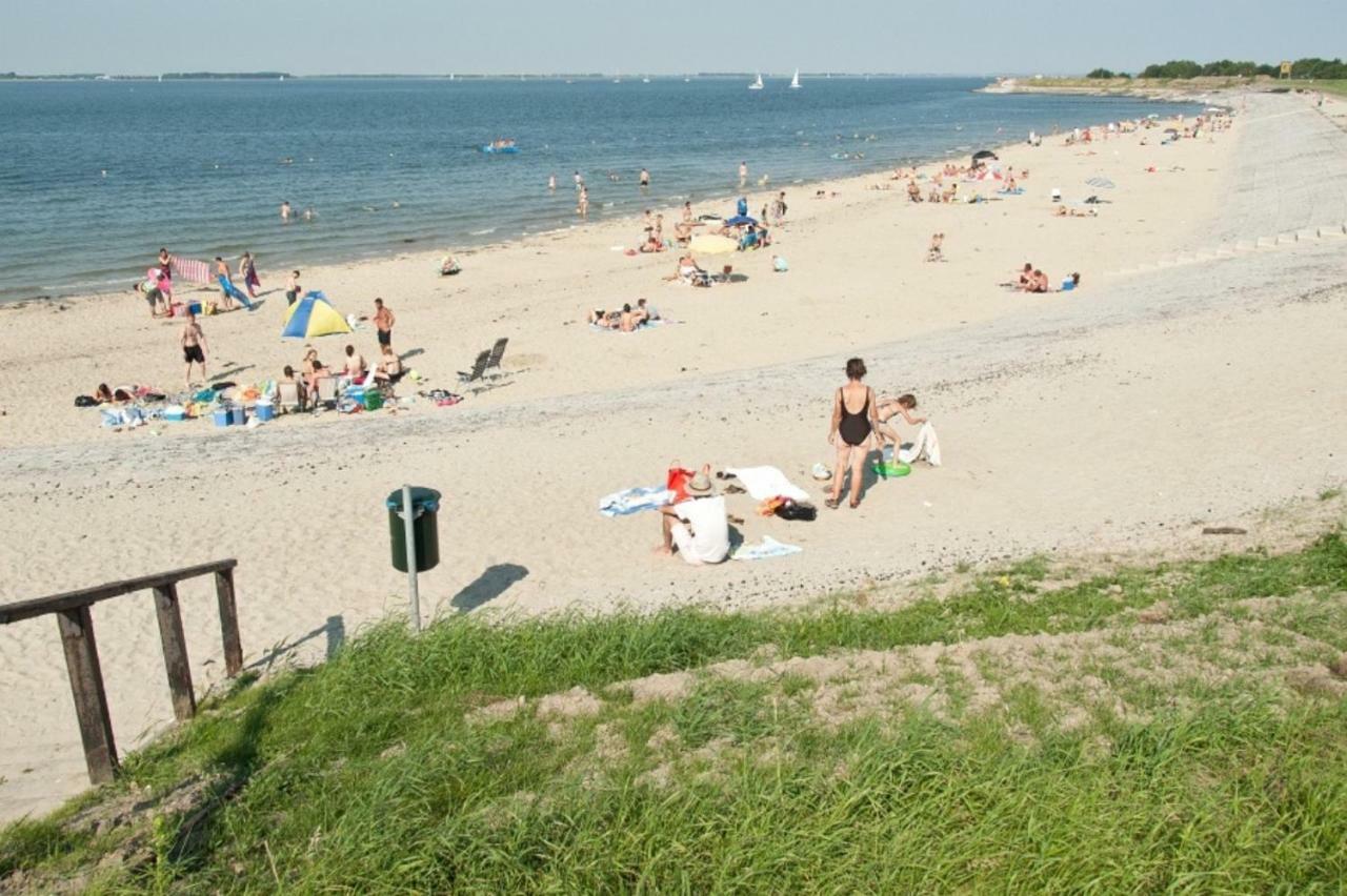 Middensluis Vakantiehuis Wemeldinge Exteriör bild